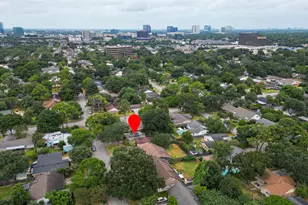 9550 Fairdale Ln, Houston, TX 77063 - Photo 34