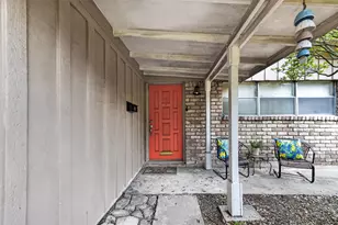 9550 Fairdale Ln, Houston, TX 77063 - Photo 4