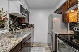 10101 S Gessner Rd, Houston, TX 77071 - Photo 2