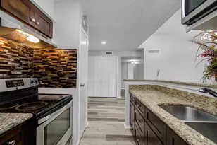 10101 S Gessner Rd, Houston, TX 77071 - Photo 14