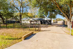 11407 Iberia Dr, Houston, TX 77065 - Photo 22