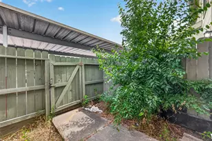12656 Windsor Village Dr, Houston, TX 77071 - Photo 36