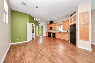 832 W 27th St, Houston, TX 77008 - Photo 14