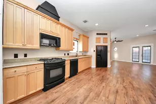 832 W 27th St, Houston, TX 77008 - Photo 24