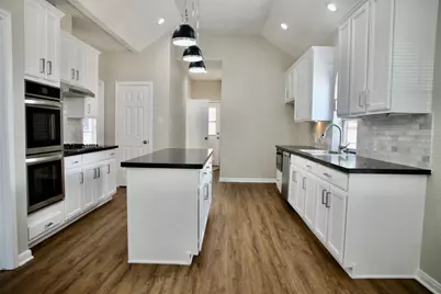 3410 Farnham Circle, Pearland, TX 77584 - Photo 12