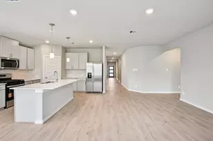 6436 Green Clover Ln, Pearland, TX 77584 - Photo 2