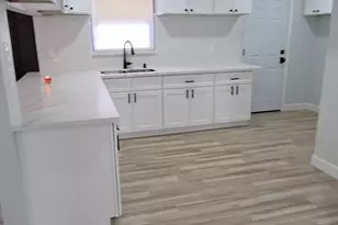 5126 Kingsbury St, Houston, TX 77021 - Photo 8