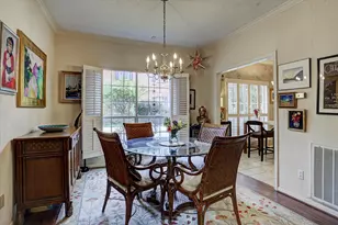 2125 Bering Dr, Houston, TX 77057 - Photo 6