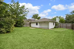 206 Lockett St, Brenham, TX 77833 - Photo 12