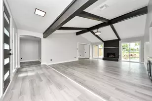 7822 Maple Tree Dr, Houston, TX 77088 - Photo 4