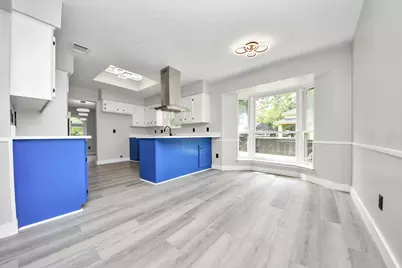 7822 Maple Tree Drive, Houston, TX 77088 - Photo 18