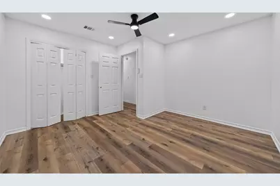310 Nasturtium Street, Lake Jackson, TX 77566 - Photo 14