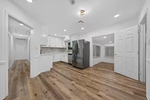 310 Nasturtium St, Lake Jackson, TX 77566 - Photo 24