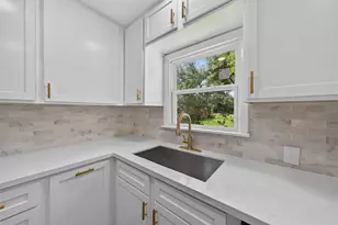 310 Nasturtium St, Lake Jackson, TX 77566 - Photo 28