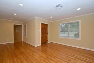 10402 Chatterton Dr, Houston, TX 77043 - Photo 6