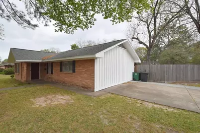 10402 Chatterton Drive, Houston, TX 77043 - Photo 4