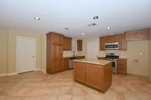 10402 Chatterton Dr, Houston, TX 77043 - Photo 8