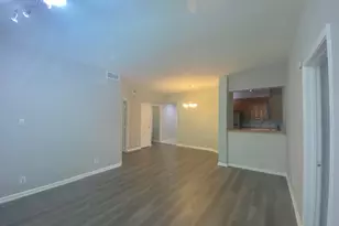 2209 S Braeswood Blvd, Houston, TX 77030 - Photo 10