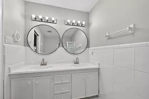 6741 Feldspar St, Houston, TX 77092 - Photo 28