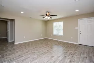 5433 Chennault Rd, Houston, TX 77033 - Photo 16