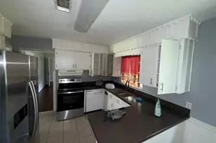 1307 Olive St, Baytown, TX 77520 - Photo 6