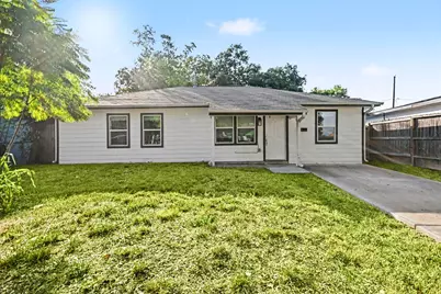7346 Okinawa Road, Houston, TX 77033 - Photo 2