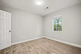 7346 Okinawa Rd, Houston, TX 77033 - Photo 8