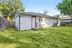 7346 Okinawa Rd, Houston, TX 77033 - Photo 18