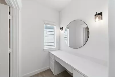 819 W 19th Street, Houston, TX 77008 - Photo 32