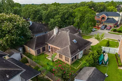 1813 Oak Wood Drive E, Pearland, TX 77581 - Photo 8