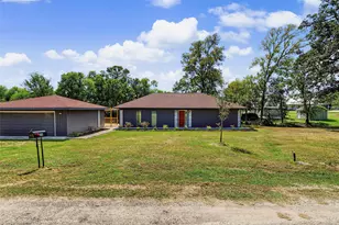 20 Coolcrest Dr, Point Blank, TX 77364 - Photo 2