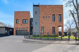 902 E 27th St, Houston, TX 77009 - Photo 1