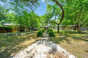 1415 20 1/2 St, Huntsville, TX 77340 - Photo 6