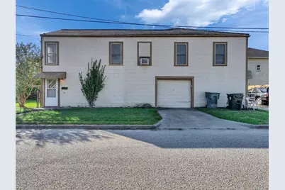 5019 Avenue M 1/2, Galveston, TX 77551 - Photo 1