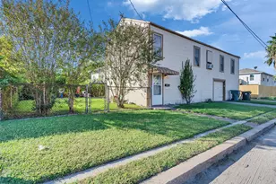 5019 Ave M 1/2, Galveston, TX 77551 - Photo 36