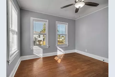 5019 Avenue M 1/2, Galveston, TX 77551 - Photo 24