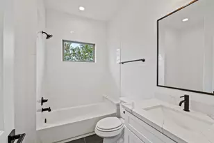 1108 Brooks St, Houston, TX 77009 - Photo 6