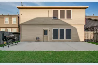 8215 Oat Meadow Trail, Houston, TX 77049 - Photo 42
