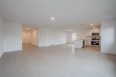 719 719 Falling Cave Dr, Willis, TX 77378 - Photo 6