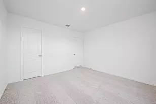 719 719 Falling Cave Dr, Willis, TX 77378 - Photo 28