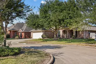 6410 Pinewood Court, Katy, TX 77493 - Photo 2