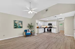 13822 Northlake Dr, Houston, TX 77049 - Photo 2