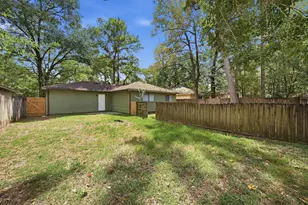 9 Capewood Ct, The Woodlands, TX 77381 - Photo 2