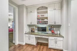 22114 E Meadowhurst Circle E, Tomball, TX 77377 - Photo 30