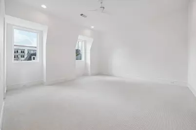 19 Wentworth Gate Path, Houston, TX 77027 - Photo 36