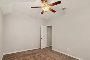 15611 E Galley Dr, Crosby, TX 77532 - Photo 18