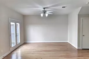 3730 Main Poplar Dr, Houston, TX 77025 - Photo 6
