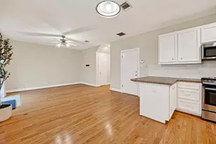 3730 Main Poplar Dr, Houston, TX 77025 - Photo 12
