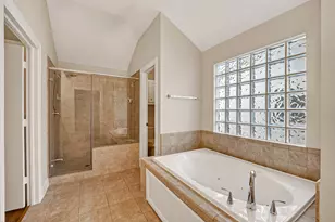 3730 Main Poplar Dr, Houston, TX 77025 - Photo 28