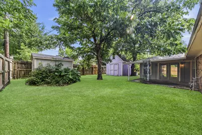 5738 Weeping Willow Road, Houston, TX 77092 - Photo 18